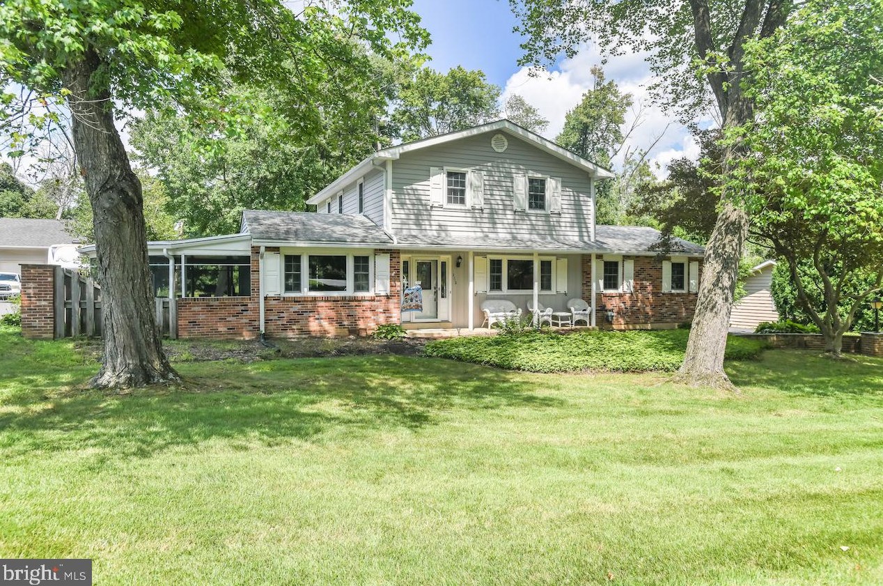 2706 Glen Dr, Wilmington, DE 19808