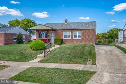 246 Bassett Avenue, New Castle, DE 19720 - Photo 1