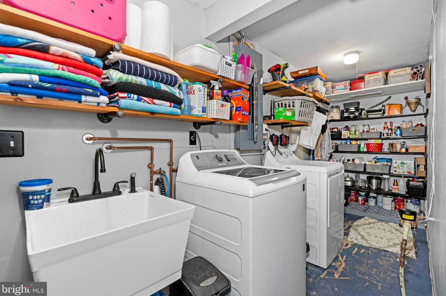 1019 Graylyn Rd, Wilmington DE  19803-3332 exterior