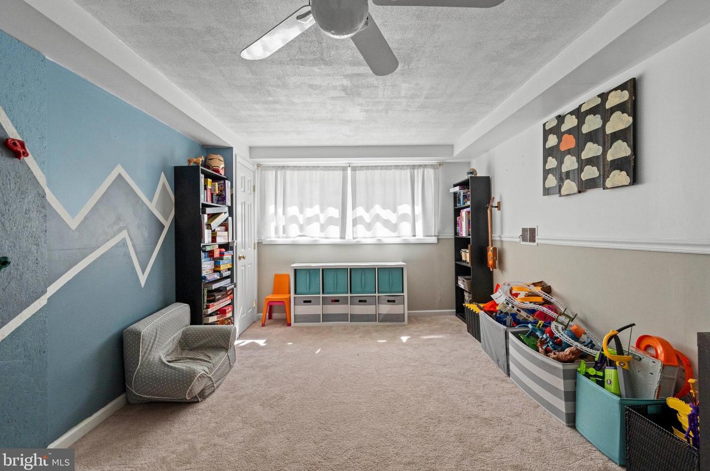 1019 Graylyn Rd, Wilmington DE  19803-3332 exterior