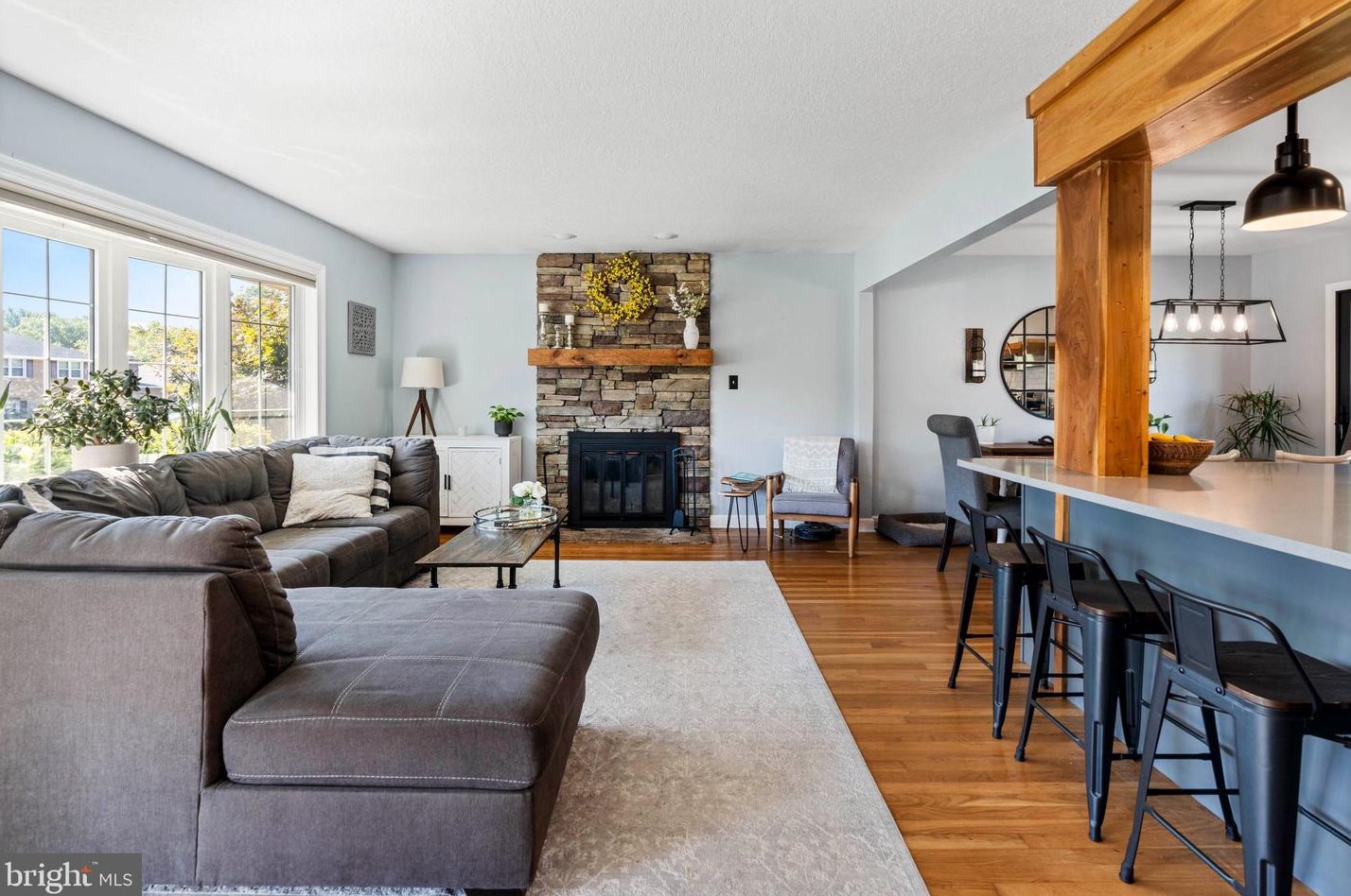 1019 Graylyn Rd, Wilmington DE  19803-3332 exterior