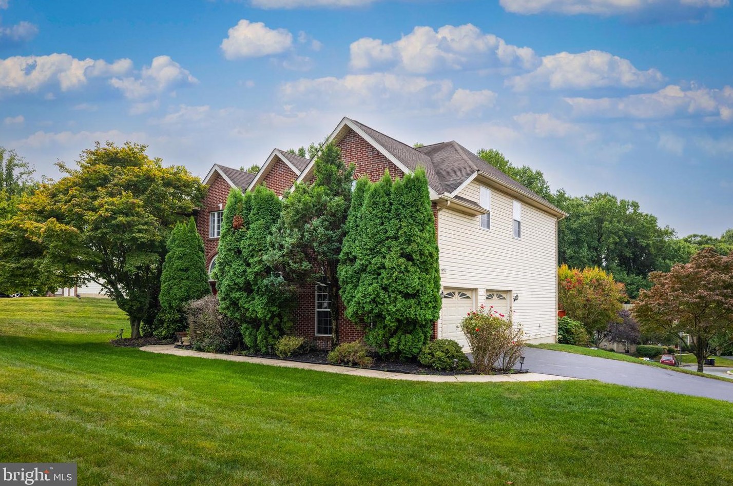 22 Hidden Oaks Blvd, Wilmington, DE 19808