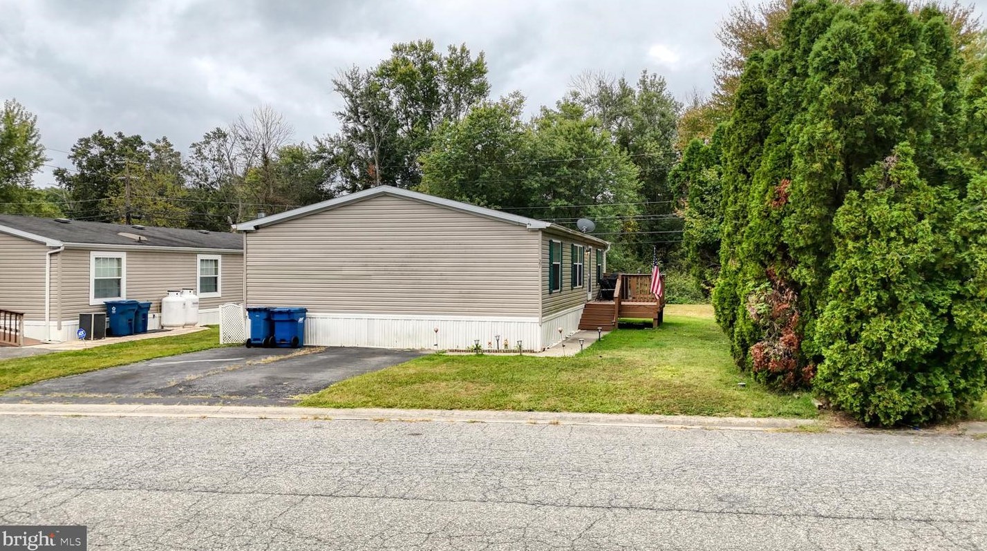27 N Dragon Dr #a016, Bear, DE 19701