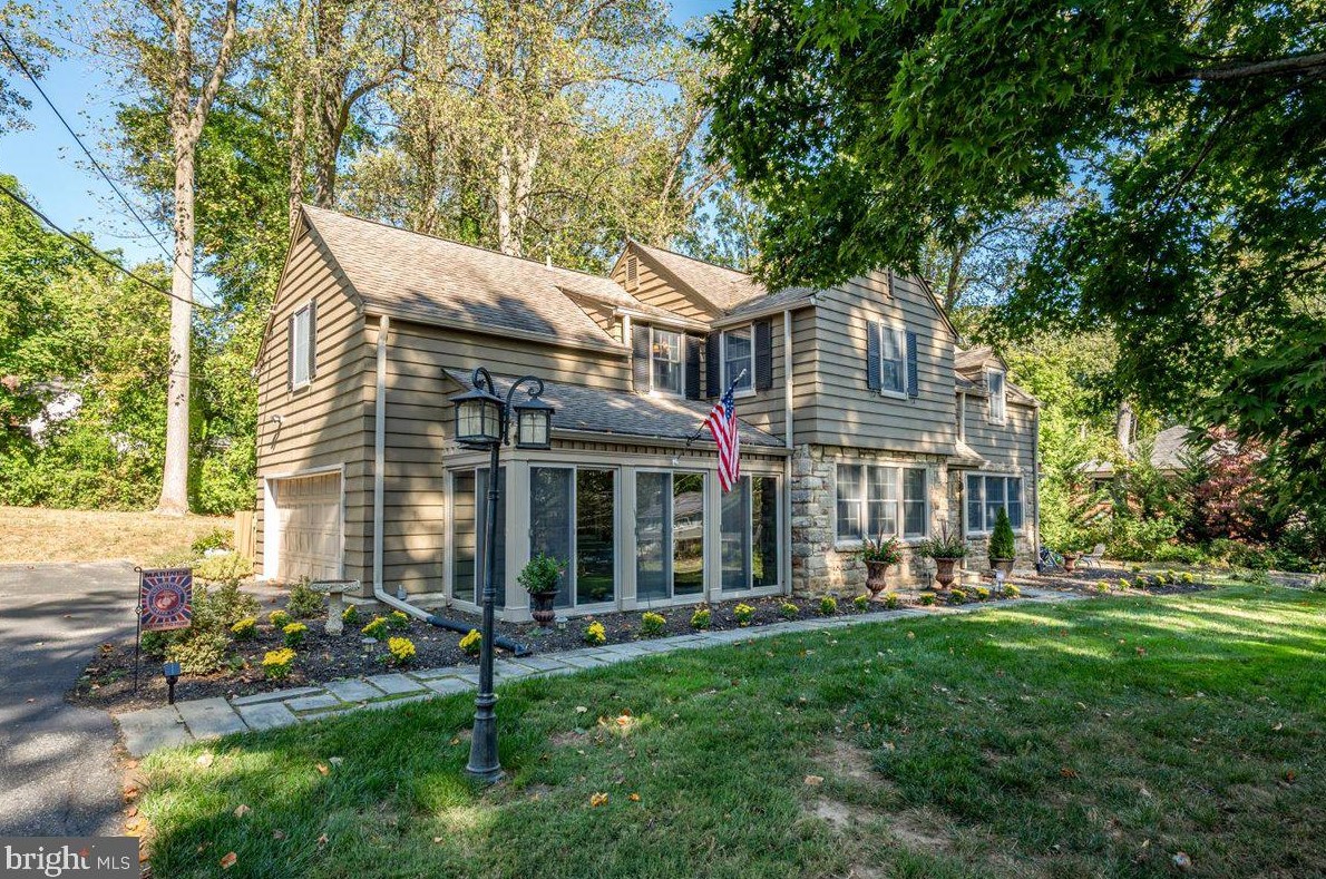 1515 Woodsdale Rd, Wilmington, DE 19809