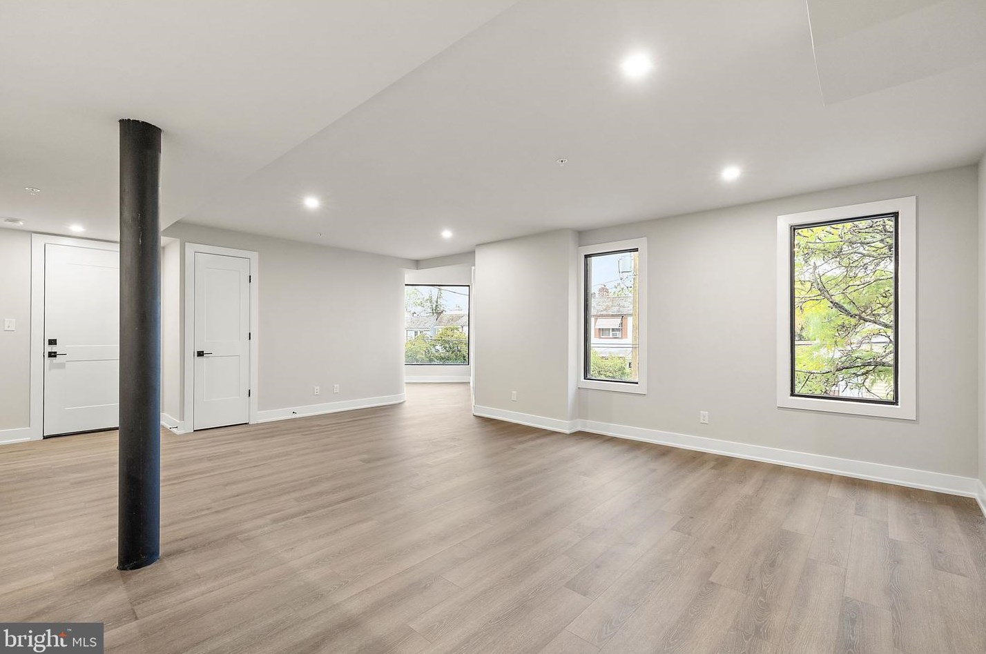 1307 N Scott St #4, Wilmington, DE 19806