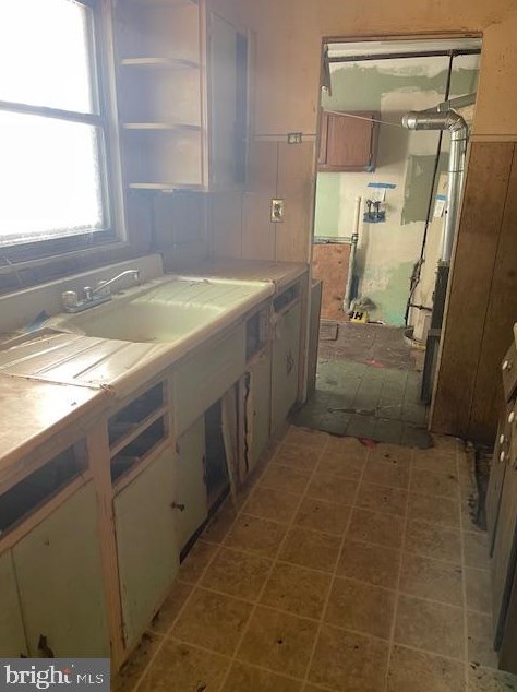 806 Harwood Rd, Wilmington, DE 19804