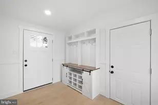 1049 Bear Rd, New Castle, DE 19720 - Photo 8