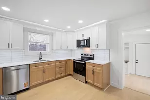 1049 Bear Rd, New Castle, DE 19720 - Photo 4