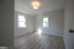 405 N Augustine St, Newport, DE 19804 - Photo 16