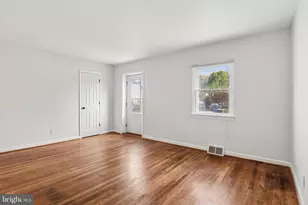 206 Decalb Ave, Wilmington, DE 19804 - Photo 2