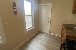 11 Cedar St, Wilmington, DE 19805 - Photo 8