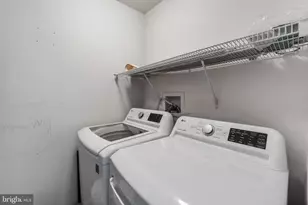 229 E Green Valley Cir, Newark, DE 19711 - Photo 10