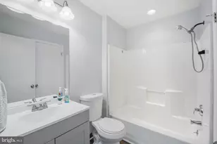 229 E Green Valley Cir, Newark, DE 19711 - Photo 16