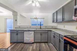 717 Lexington Dr, Bear, DE 19701 - Photo 16