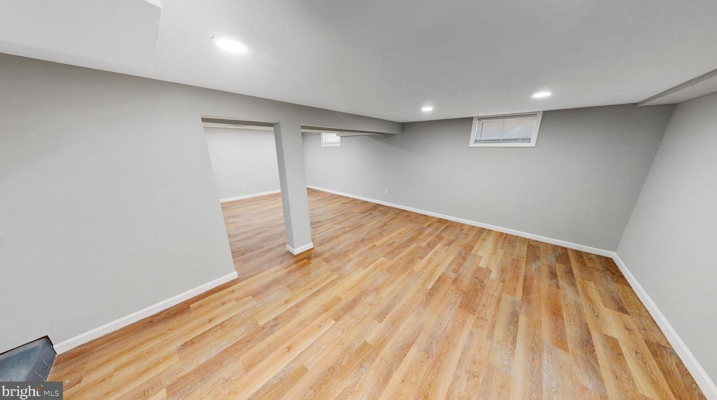 231 Dillwyn Rd, Newark DE 19711-5549 exterior