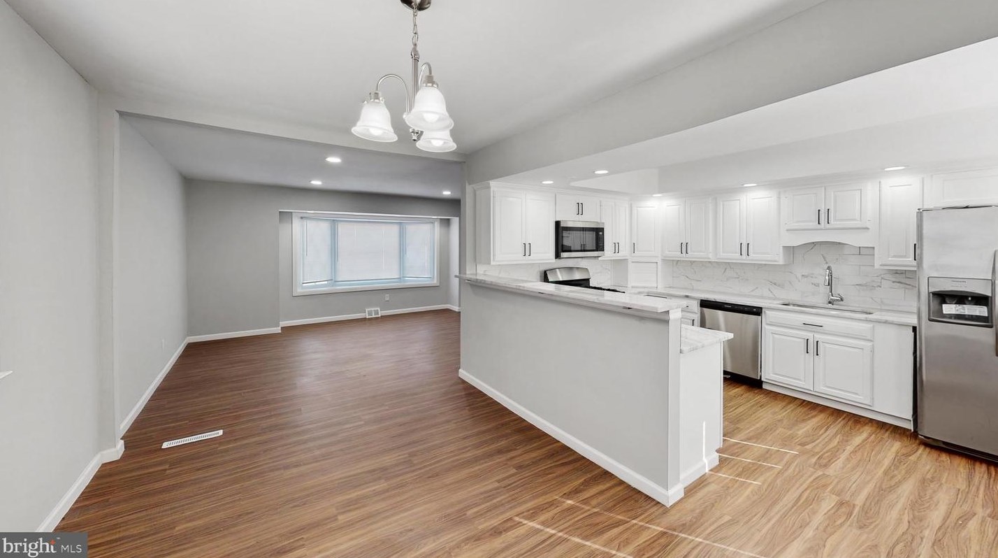 231 Dillwyn Rd, Newark DE 19711-5549 exterior