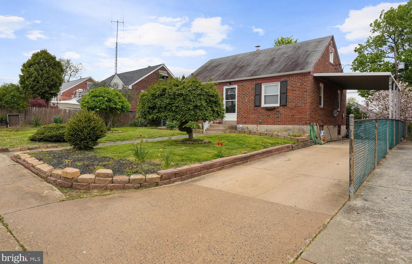 141 Stanley Ln, New Castle, DE 19720