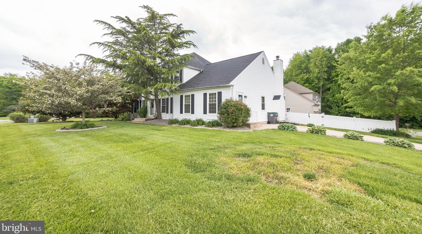 162 Woodland Rd, Newark, DE 19702-8408