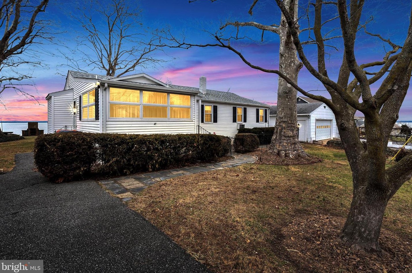 65 Bluff Rd, Earleville, MD 21919