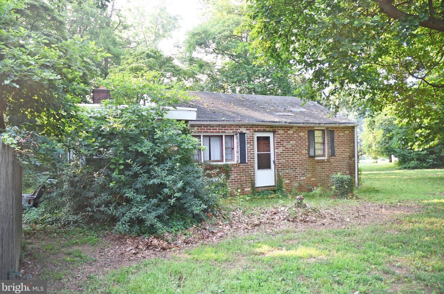 15 Baltimore Ave, Earleville, MD 21919