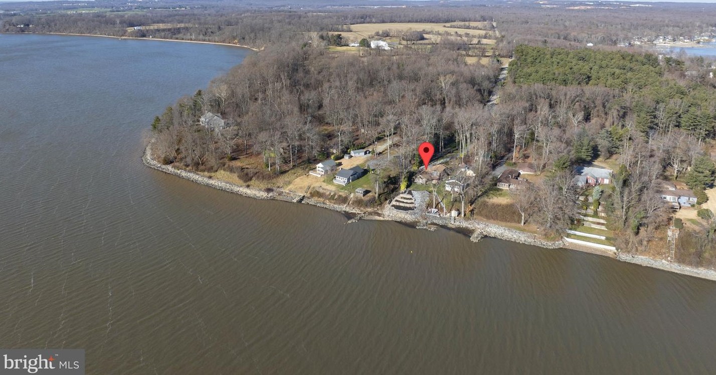 16 High Point Rd, Perryville, MD 21903