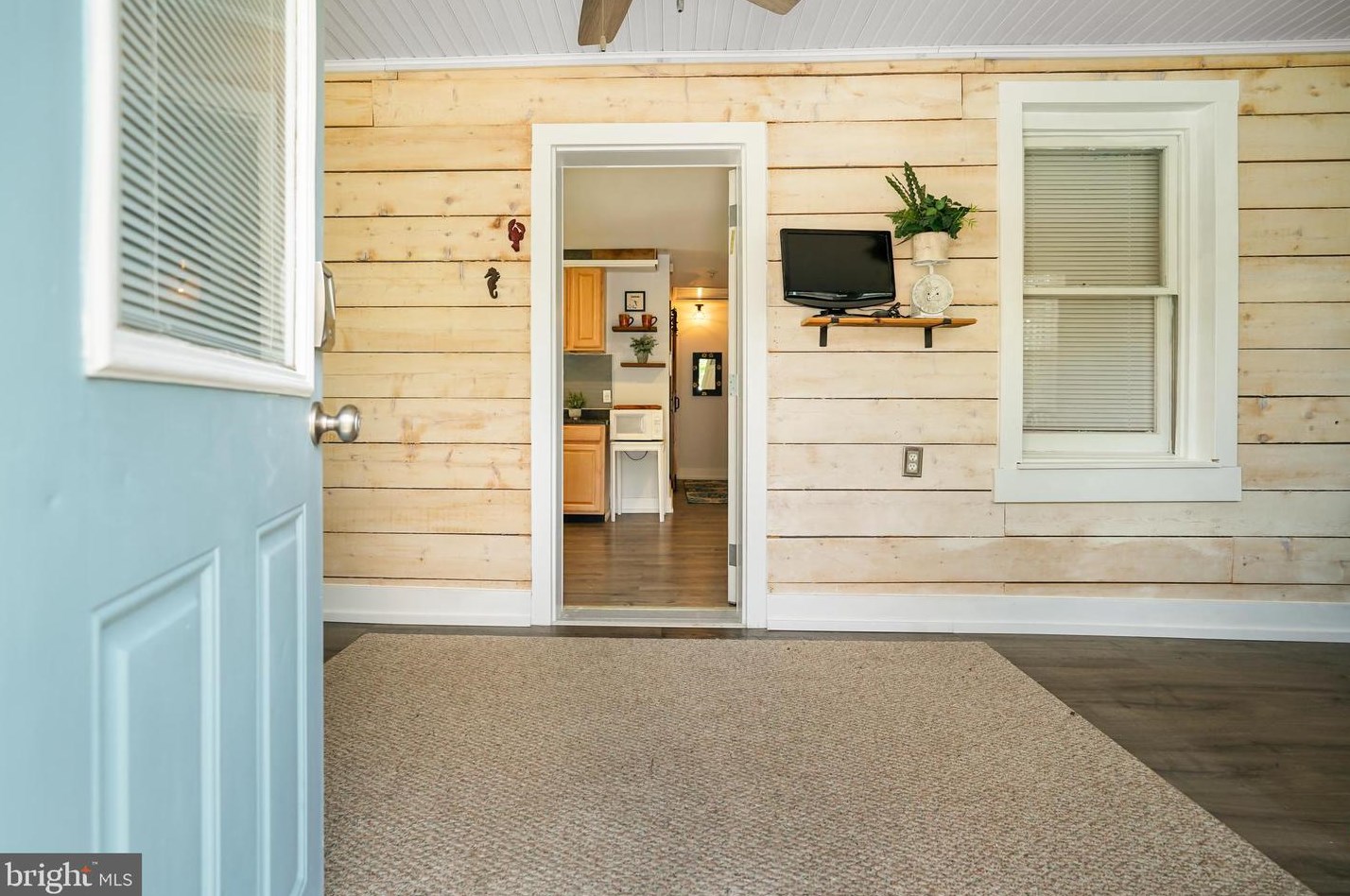 27 Florida Ave, Earleville, MD 21919