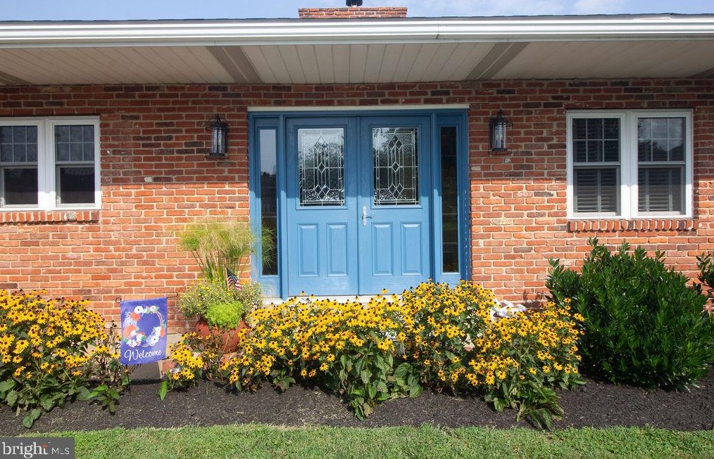 105 Edgewater Dr, Earleville, MD 21919