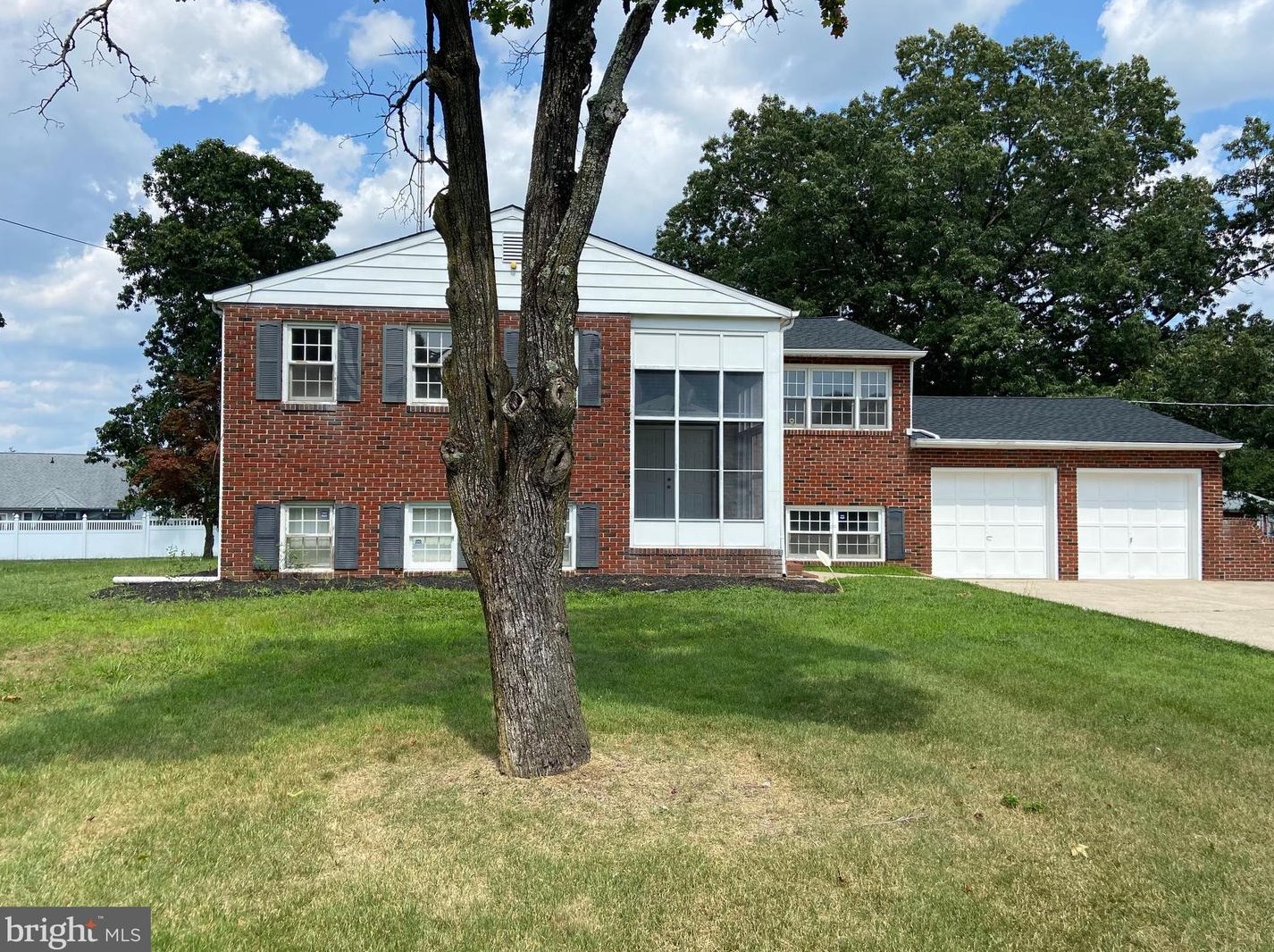 711 Chew Rd, Elm, NJ 08037-3110