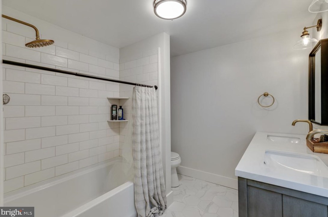 554 3rd St, Elm NJ  08037-1749 exterior