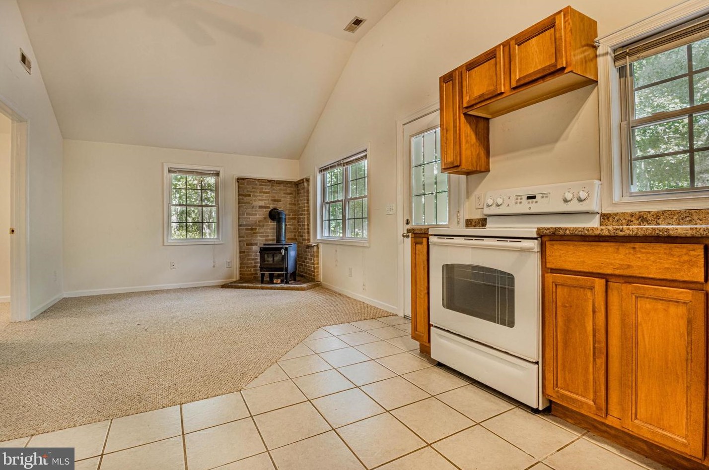 5253 Pleasant Mills Rd, Elm, NJ 08037