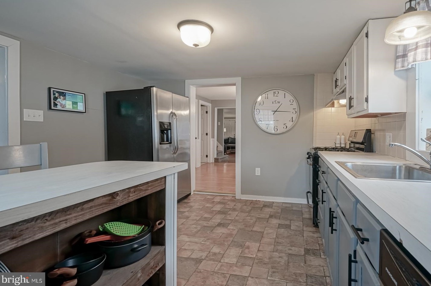 72 Chew Rd, Elm NJ  08037-3349 exterior