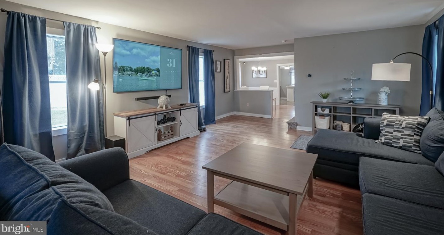 72 Chew Rd, Elm NJ  08037-3349 exterior