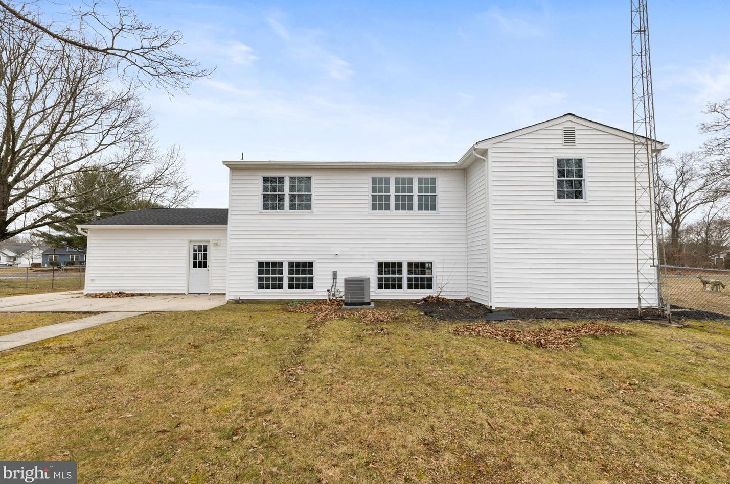 711 Chew Rd, Elm NJ  08037-3110 exterior