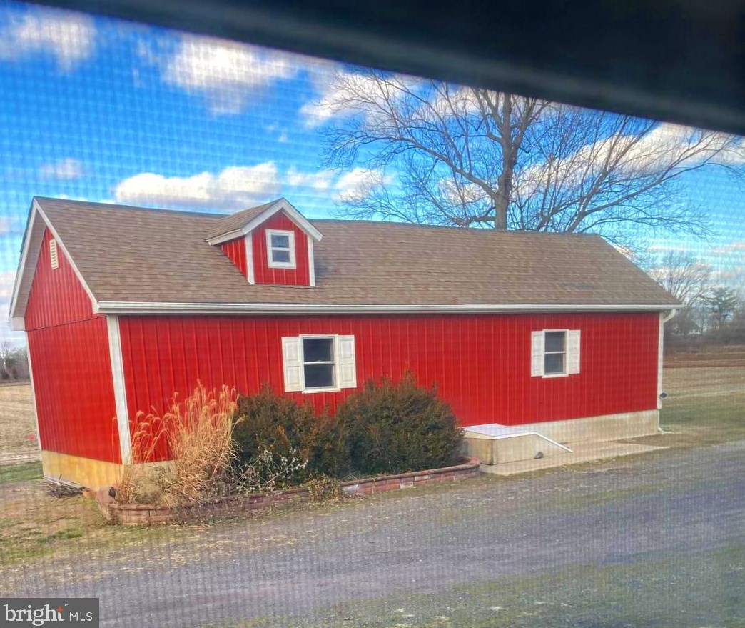 109 Plymouth St, Buena Vista Township, NJ 08310