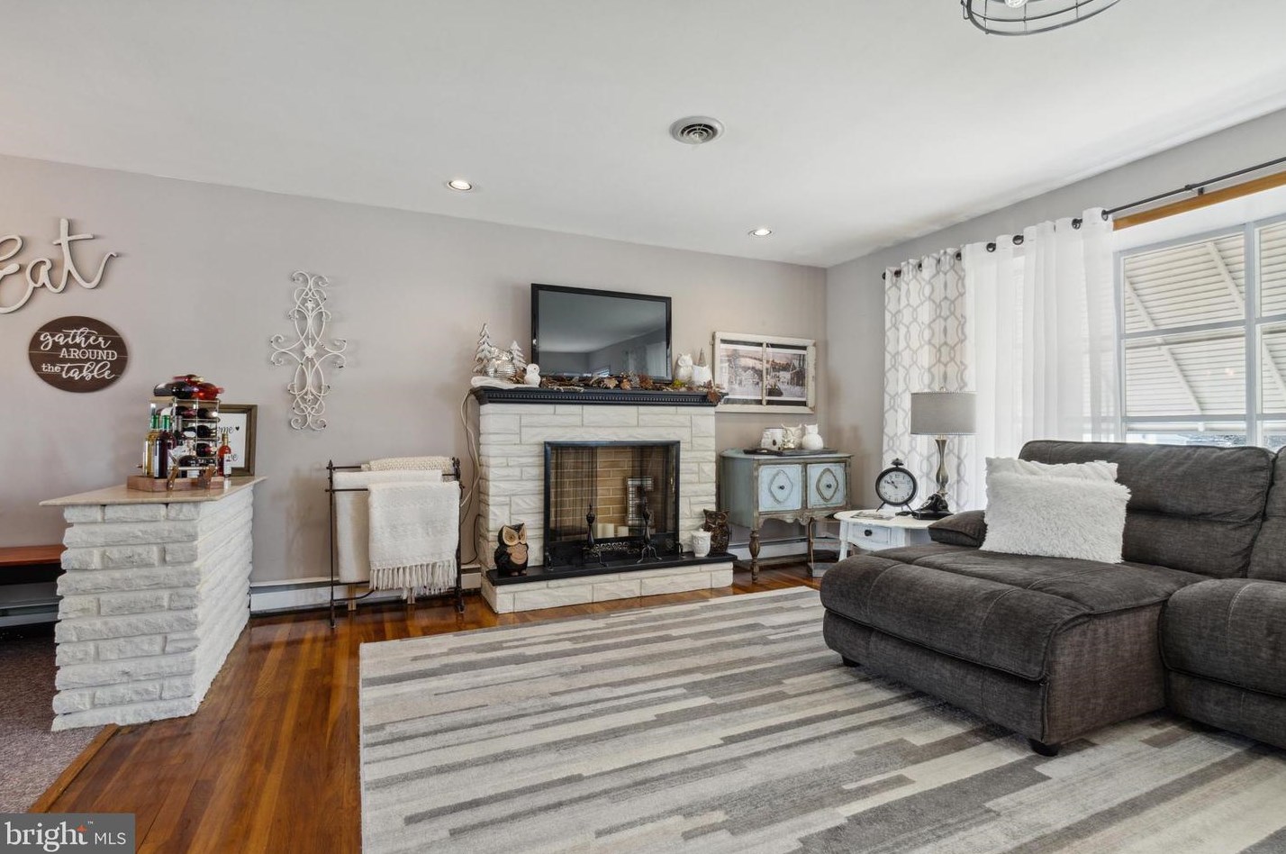 603 Wilbur Ave, Elm, NJ 08037-1360