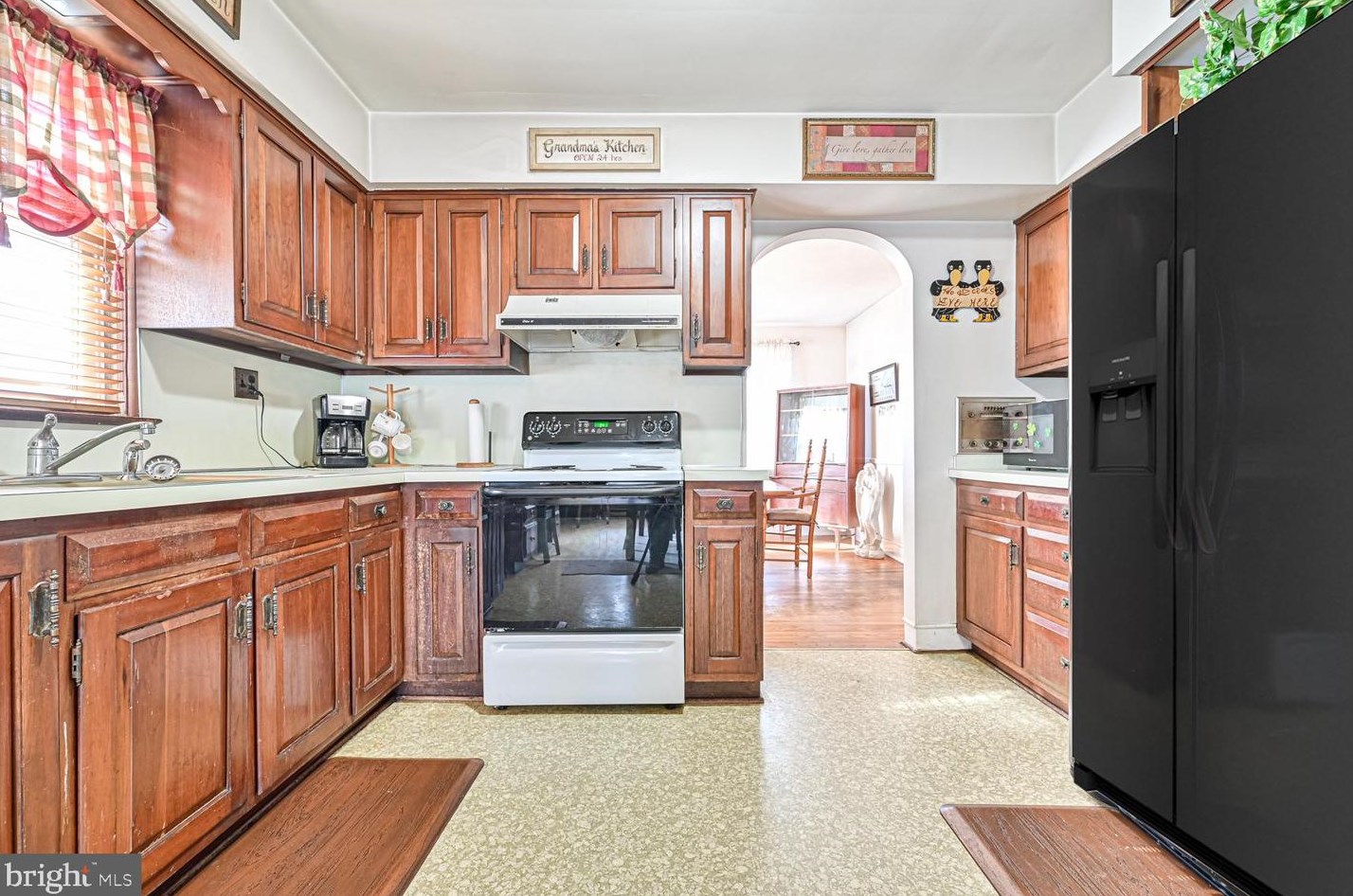 293 White Horse Pike W, Egg Harbor, NJ 08215