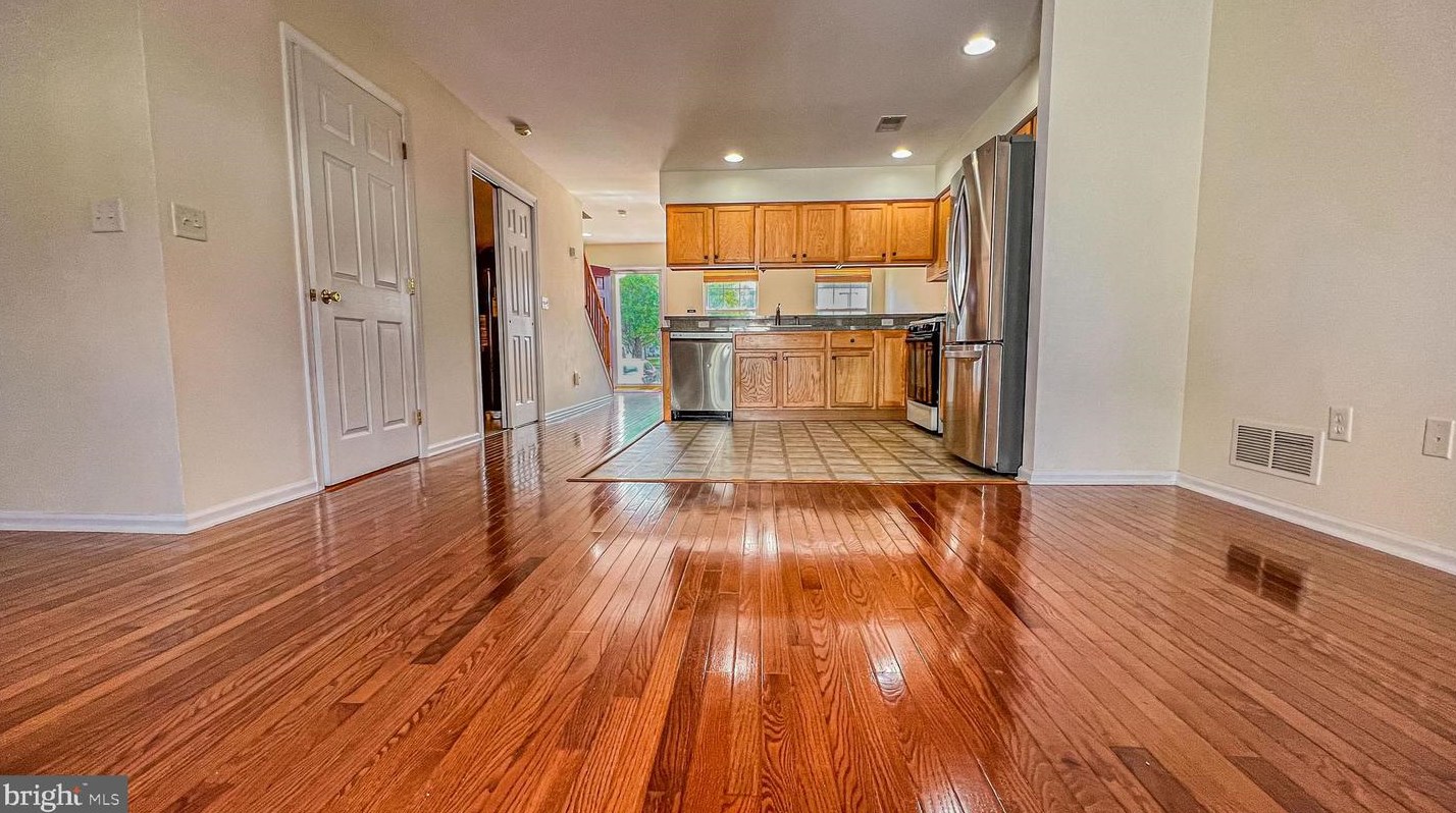 143 Yorktown Blvd, Elm, NJ 08037