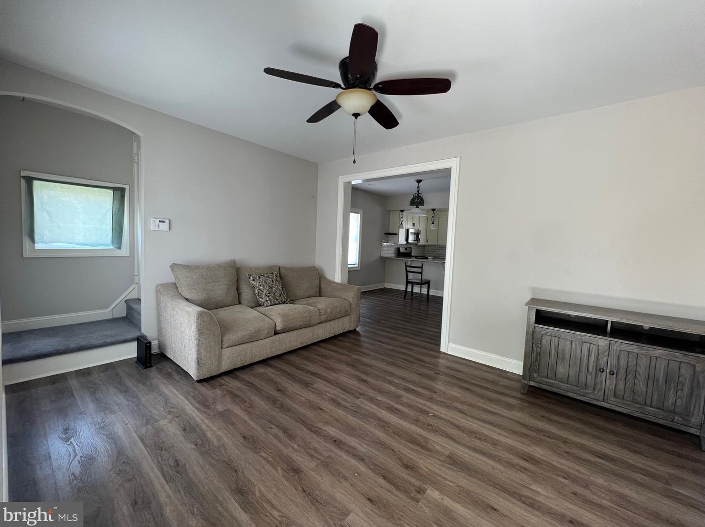 27 Pressey St, Elm, NJ 08037