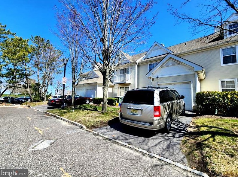 19 Lighthouse Ct, Atlantic City, NJ 08401