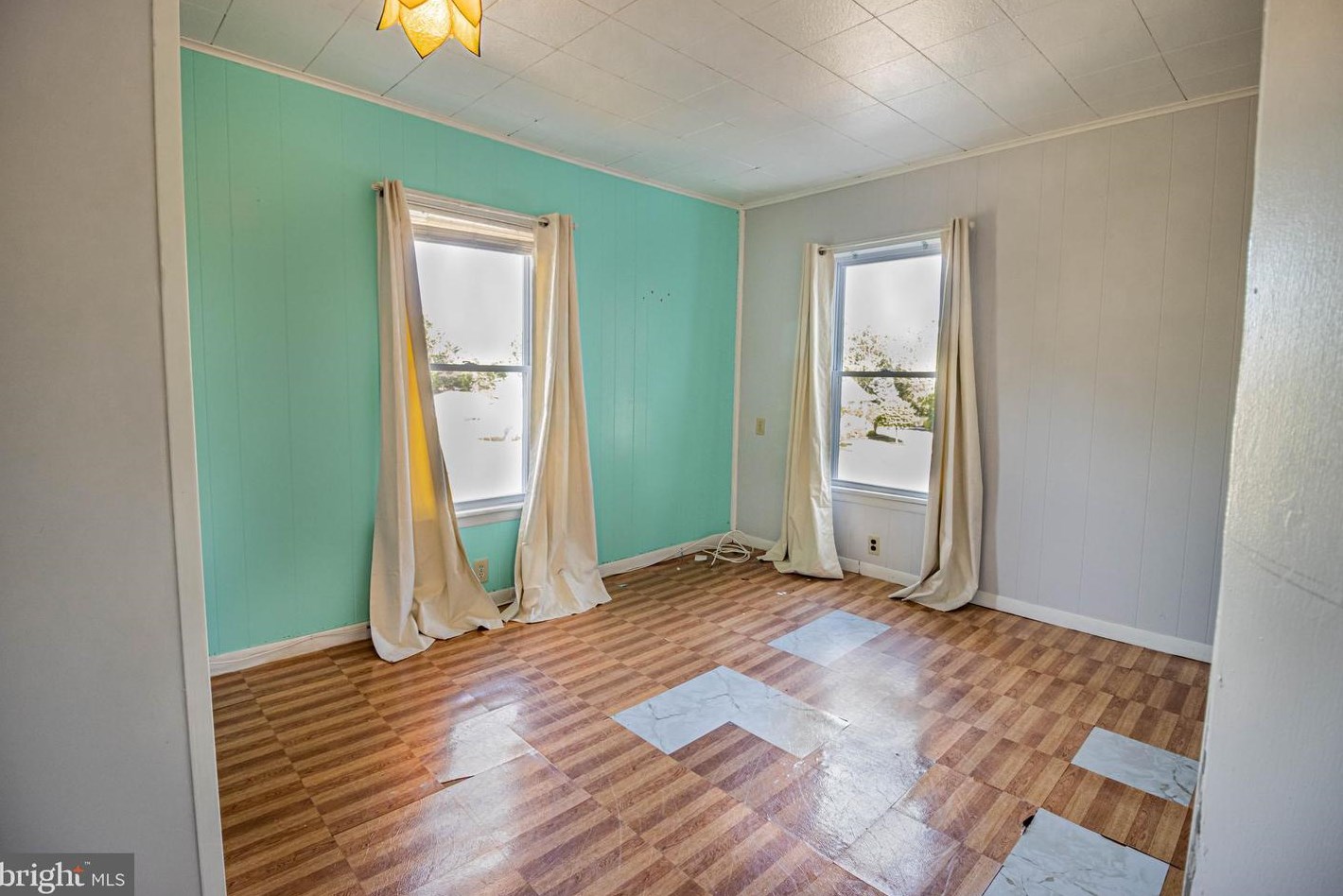 425 Pleasant St, Elm NJ 08037-1550 exterior