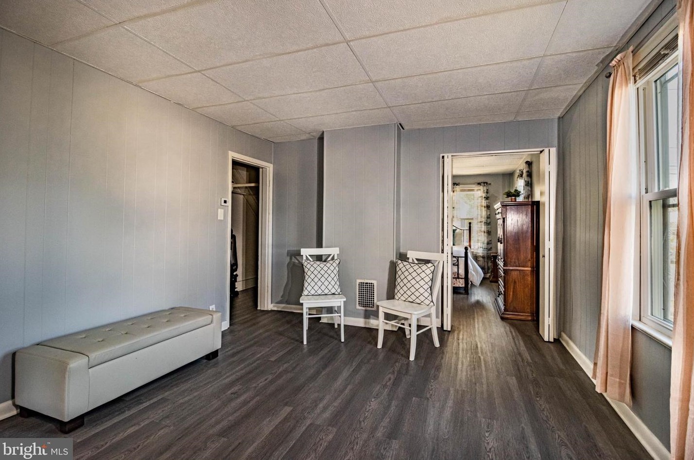 425 Pleasant St, Elm NJ 08037-1550 exterior