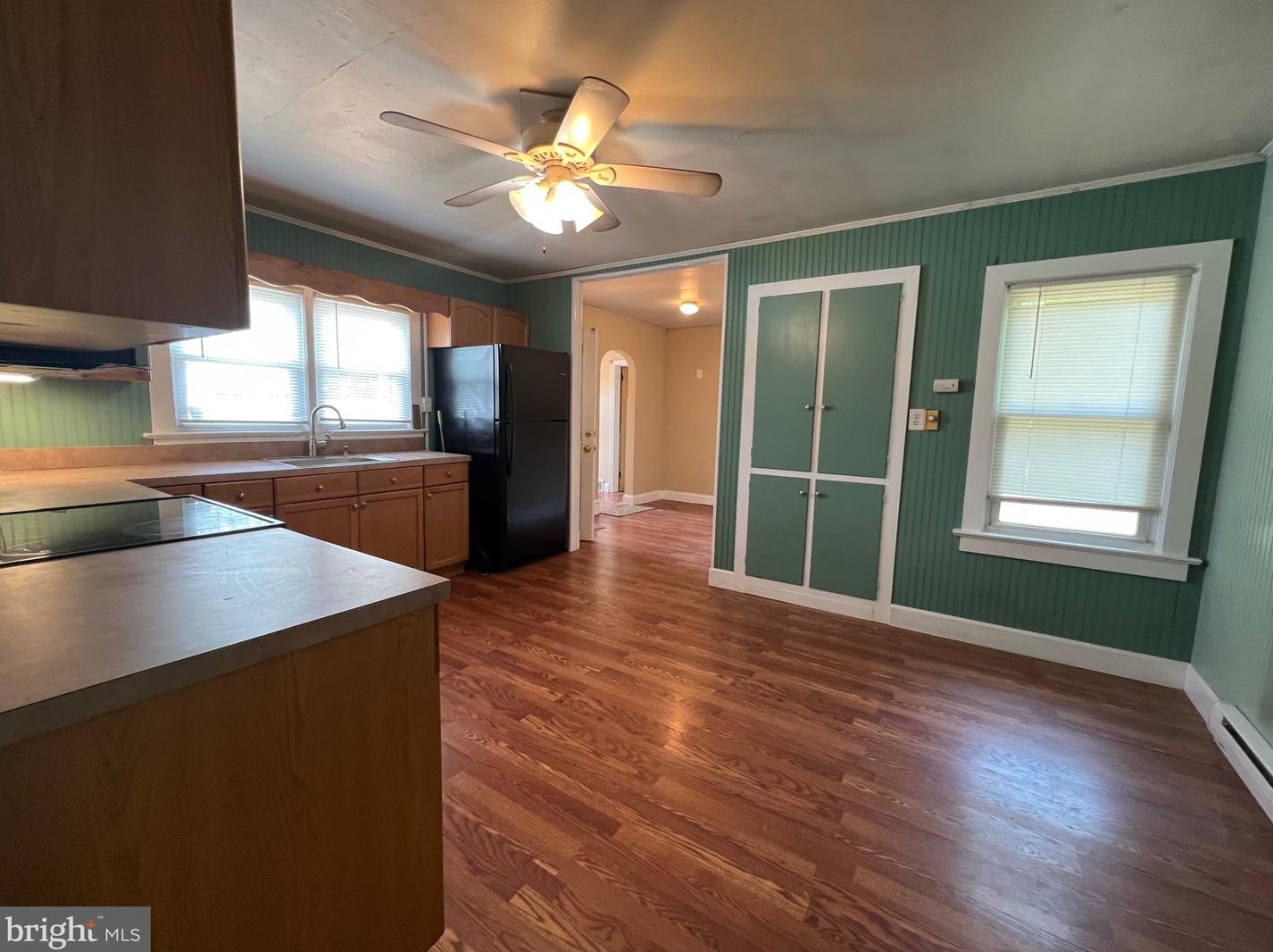 1719 12th St, Elm, NJ 08037