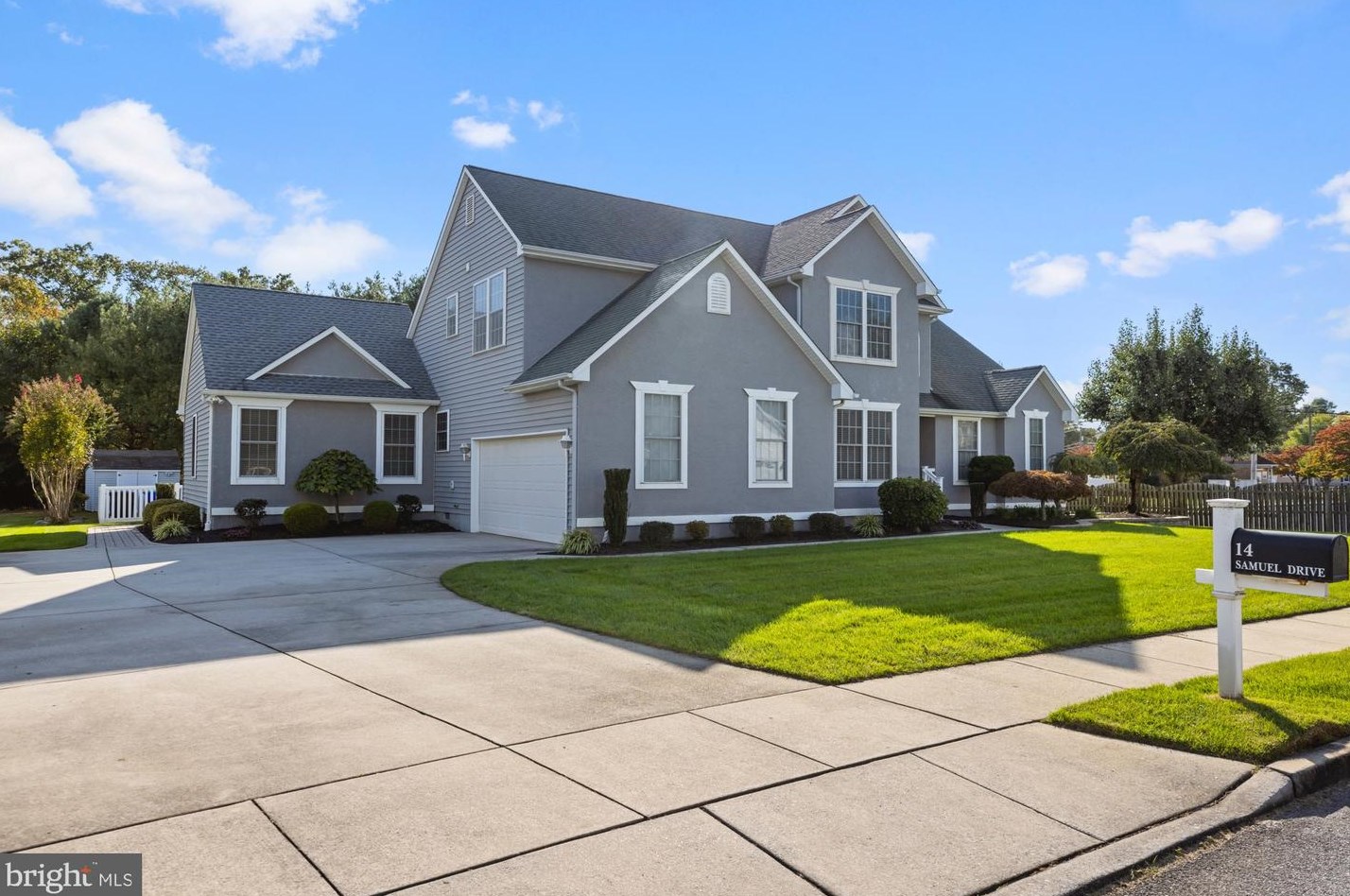 14 Samuel Dr, Elm, NJ 08037-1488