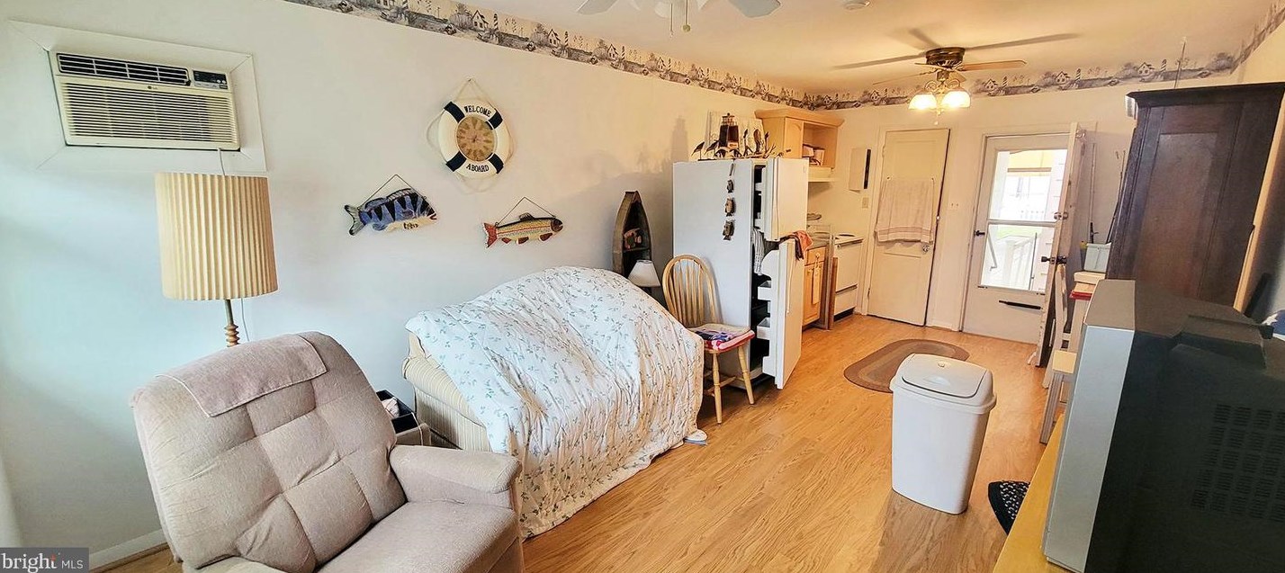 568 Trenton Ave #b, Atlantic City, NJ 08401