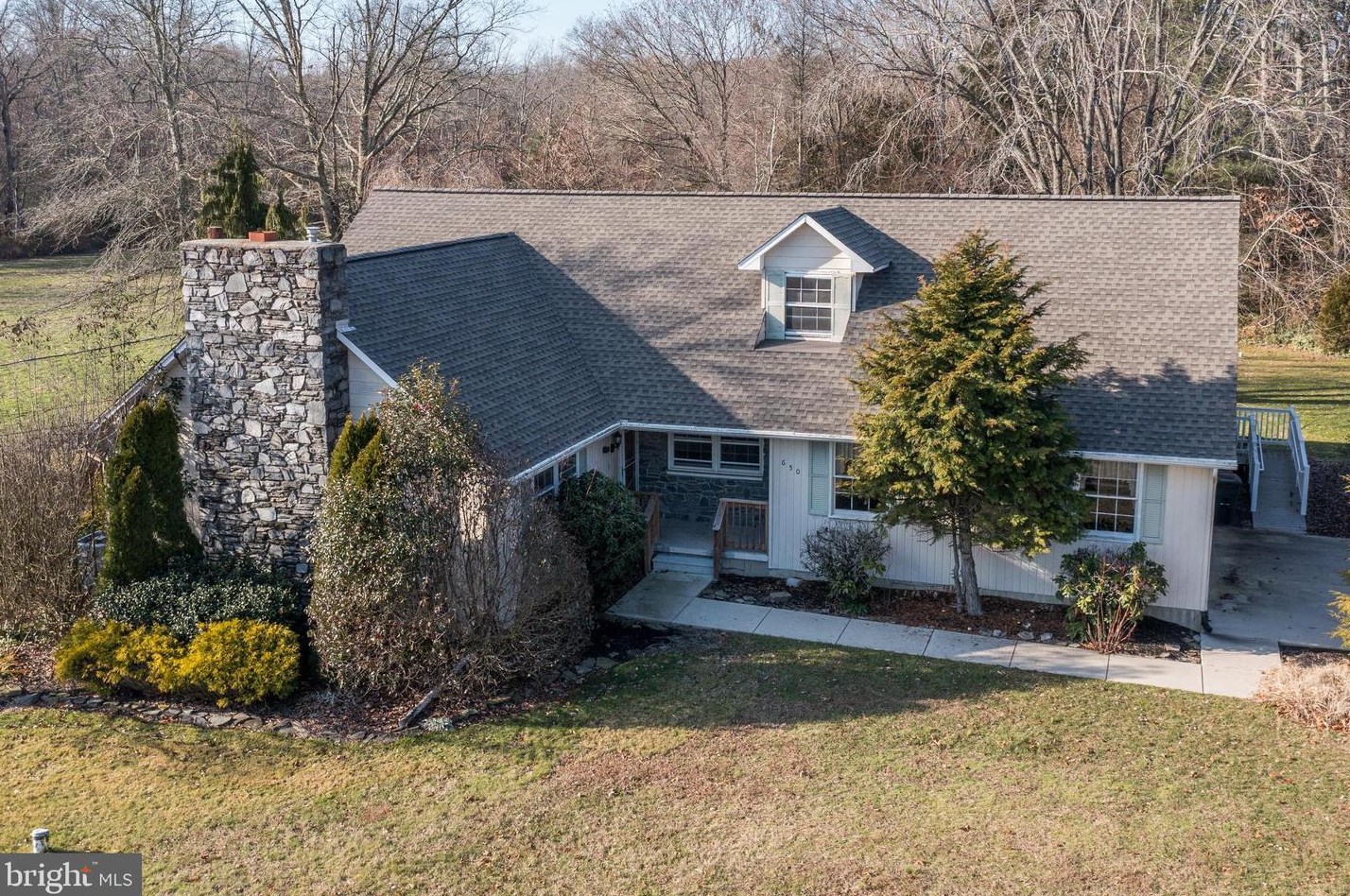 650 Tuckahoe Rd, Vineland, NJ 08360-9244