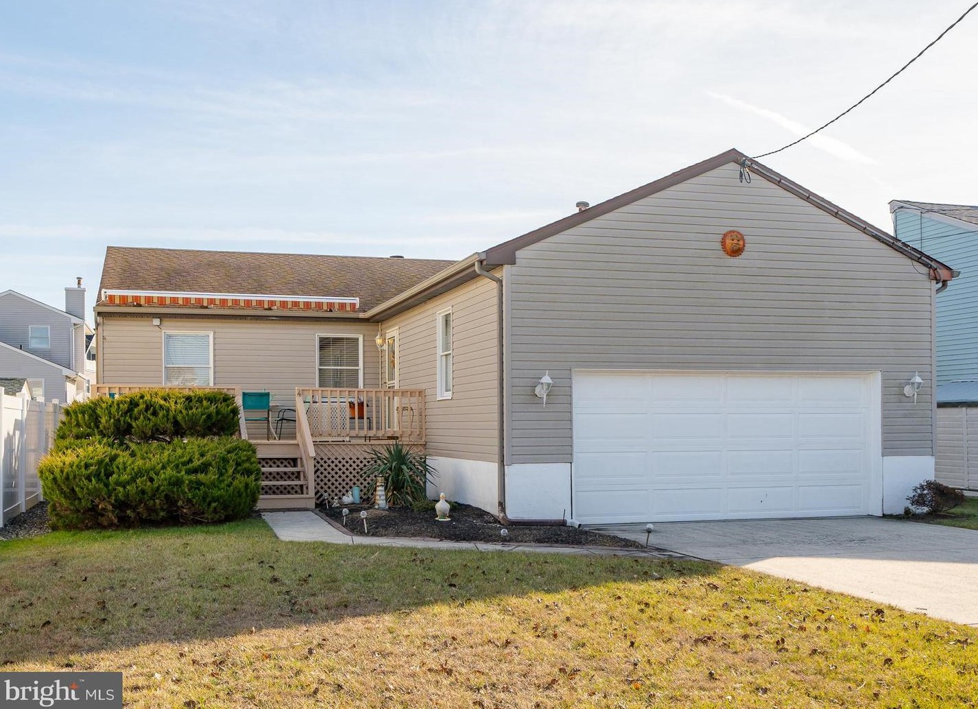 4 Travers Pl, Brigantine City, NJ 08203