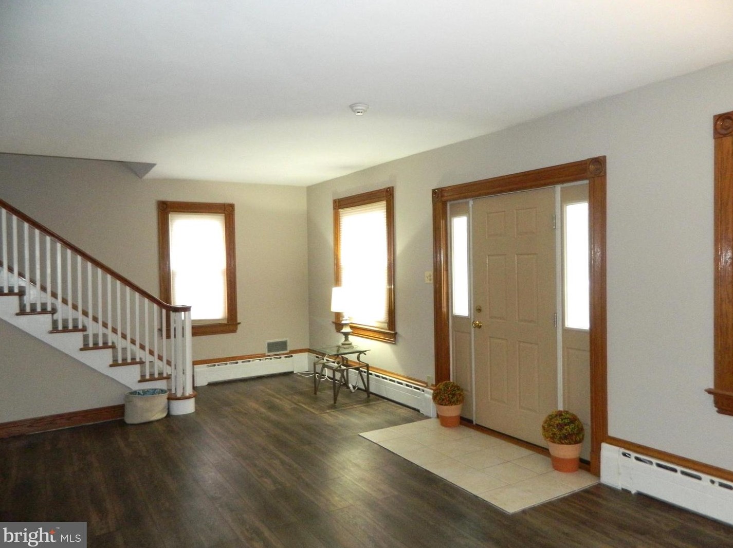 627 N Egg Harbor Rd, Elm, NJ 08037