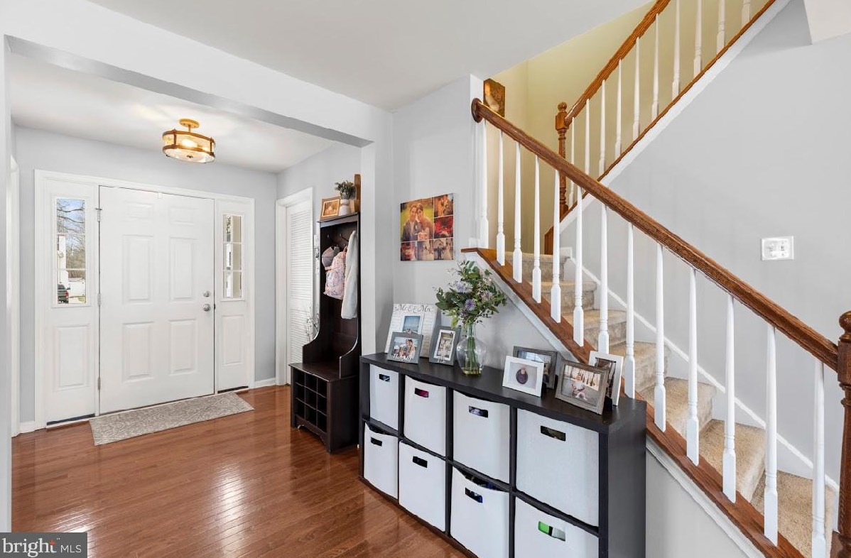 509 Grape St, Elm, NJ 08037
