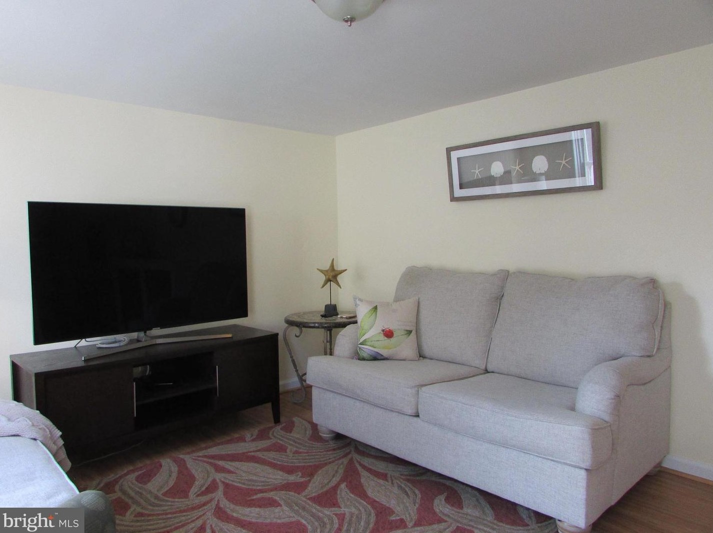 123 N Avolyn Ave, Atlantic City, NJ 08406