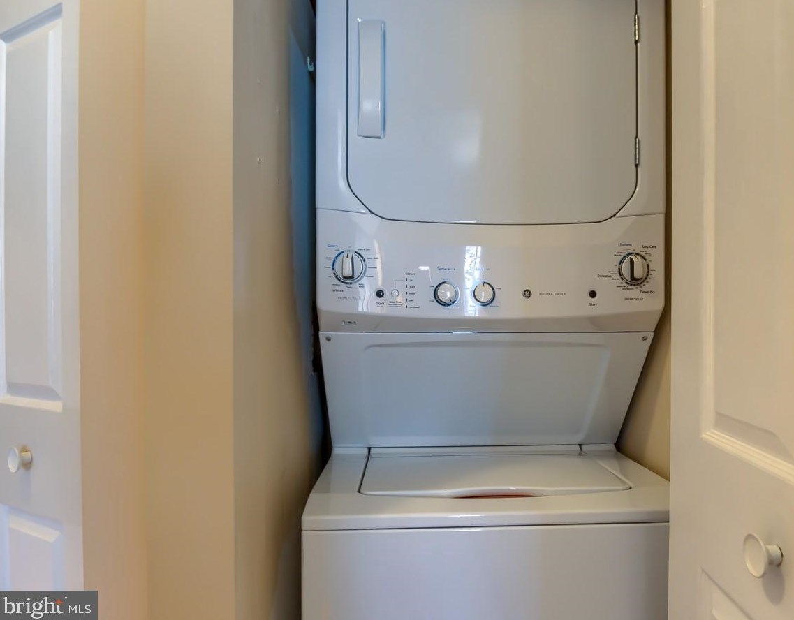 178 39 St, Brigantine City NJ 08203-3302 exterior